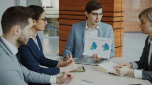 Lire la suite à propos de l’article Sales Navigator peut-il remplacer LinkedIn Recruiter ?